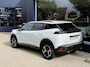 Peugeot 2008 1.2 Hybrid 145 PK Allure | Automaat Hybride | BOUWJAAR 6-2026 DEMO MET €6.000 VOORDEEL | 360 Graden Camera | Dode Hoek Detectie | Parkeersensoren V+A | Hoge Zitpositie | Climate Control | Stoelverwarming | Navigatie via Telefoon | Dakrails | Cruise Control | Apple Carplay & Android Auto draadloos | LED Verlichting | 17" Lichtmetalen Velgen |