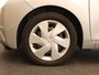 Toyota Aygo 1.0 VVT-i x-play - ORIGINEEL NEDERLANDSE AUTO - AIRCO - BLUETOOTH TELEFOONVOORBEREIDING - CENTRALE DEURVERGRENDELING - ELEKTRISCHE RAMEN VOORZIJDE - BUITENSPIEGELS ELEKTRISCH VERSTELBAAR - GROOT MULTIMEDIA DISPLAY