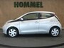 Toyota Aygo 1.0 VVT-i x-play - ORIGINEEL NEDERLANDSE AUTO - AIRCO - BLUETOOTH TELEFOONVOORBEREIDING - CENTRALE DEURVERGRENDELING - ELEKTRISCHE RAMEN VOORZIJDE - BUITENSPIEGELS ELEKTRISCH VERSTELBAAR - GROOT MULTIMEDIA DISPLAY