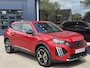 Peugeot 2008 1.2 Hybrid 145 PK Allure | Automaat Hybride | BOUWJAAR 2026 DEMO MET €6.000 VOORDEEL | 360 Graden Camera | Dode Hoek Detectie | Parkeersensoren V+A | Hoge Zitpositie | Climate Control | Stoelverwarming | Navigatie via Telefoon | Adaptieve Cruise Control | Apple Carplay & Android Auto draadloos | LED Verlichting | 17" Lichtmetalen Velgen |