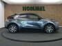 Toyota C-HR / C-HR+ 1.8 Hybrid 140 First Edition - ORIGINEEL NEDERLANDSE AUTO - 360 GRADEN CAMERA - ADAPTIEVE CRUISE CONTROL - ELEKTRISCHE ACHTERKLEP - PARKEERSENSOREN VOOR + ACHTER - NAVIGATIE - DODEHOEKDETECTIE - APPLE CARPLAY/ANDROID AUTO - LICHTMETALEN VELGEN 18 INCH - KEYLESS START/ENTRY
