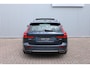 Volvo V60 2.0 T8 Twin Engine AWD Inscription Elektrisch verstelbare stoelen met geheugenfunctie | Achteruitrijcamera | Premium audiosysteem van Harman Kardon | Parkeersensoren vóór en achter | Panoramadak | Stoelverwarming vóór en achter | Cruisecontrol