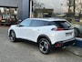 Peugeot 2008 1.2 Hybrid 145 PK Allure | Automaat Hybride | BOUWJAAR 2026 DEMO MET €6.000 VOORDEEL | 360 Graden Camera | Dode Hoek Detectie | Parkeersensoren V+A | Hoge Zitpositie | Climate Control | Stoelverwarming | Navigatie via Telefoon | Dakrails | Cruise Control | Apple Carplay & Android Auto draadloos | LED Verlichting | 17" Lichtmetalen Velgen |