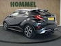 Toyota C-HR / C-HR+ 2.0 Hybrid Dynamic - ORIGINEEL NEDERLANDSE AUTO - AFNEEMBARE 13 POLIGE TREKHAAK - TREKGEWICHT 725 KG - JBL AUDIO - TREEPLANKEN - APPLE CARPLAY/ ANDROID AUTO - VOORSTOELEN VERWARMD - PARKEERSENSOREN VOOR/ ACHTER - NAVIGATIE