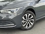Volkswagen Golf 1.5 TSI Life | Navigatie | HUD | Apple CarPlay/Android Auto | Stoelverwarming | Virtual Cockpit | Adaptieve Cruise Control | Camera | DAB |