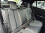 Peugeot 2008 1.2 Hybrid 145 PK Allure | Automaat Hybride | BOUWJAAR 6-2026 DEMO MET €6.000 VOORDEEL | 360 Graden Camera | Dode Hoek Detectie | Parkeersensoren V+A | Hoge Zitpositie | Climate Control | Stoelverwarming | Navigatie via Telefoon | Dakrails | Cruise Control | Apple Carplay & Android Auto draadloos | LED Verlichting | 17" Lichtmetalen Velgen |