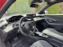 Peugeot 2008 1.2 Hybrid 145 PK Allure | Automaat Hybride | BOUWJAAR 2026 DEMO MET €6.000 VOORDEEL | 360 Graden Camera | Dode Hoek Detectie | Parkeersensoren V+A | Hoge Zitpositie | Climate Control | Stoelverwarming | Navigatie via Telefoon | Dakrails | Cruise Control | Apple Carplay & Android Auto draadloos | LED Verlichting | 17" Lichtmetalen Velgen |