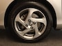 Toyota Yaris 1.5 Hybrid Trend - ORIGINEEL NEDERLANDSE AUTO - CAMERA - BLUETOOTH TELEFOONVOORBEREIDING - CRUISE CONTROL - CLIMATE CONTROL - NAVIGATIE - LICHTMETALEN VELGEN 15 INCH - MULTIFUNCTIONEEL STUURWIEL