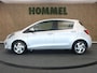Toyota Yaris 1.5 Hybrid Trend - ORIGINEEL NEDERLANDSE AUTO - CAMERA - BLUETOOTH TELEFOONVOORBEREIDING - CRUISE CONTROL - CLIMATE CONTROL - NAVIGATIE - LICHTMETALEN VELGEN 15 INCH - MULTIFUNCTIONEEL STUURWIEL