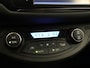 Toyota Yaris 1.5 Hybrid Trend - ORIGINEEL NEDERLANDSE AUTO - CAMERA - BLUETOOTH TELEFOONVOORBEREIDING - CRUISE CONTROL - CLIMATE CONTROL - NAVIGATIE - LICHTMETALEN VELGEN 15 INCH - MULTIFUNCTIONEEL STUURWIEL