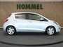 Toyota Yaris 1.5 Hybrid Trend - ORIGINEEL NEDERLANDSE AUTO - CAMERA - BLUETOOTH TELEFOONVOORBEREIDING - CRUISE CONTROL - CLIMATE CONTROL - NAVIGATIE - LICHTMETALEN VELGEN 15 INCH - MULTIFUNCTIONEEL STUURWIEL
