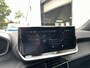 Peugeot 2008 1.2 Hybrid 145 PK Allure | Automaat Hybride | BOUWJAAR 2026 DEMO MET €6.000 VOORDEEL | 360 Graden Camera | Dode Hoek Detectie | Parkeersensoren V+A | Hoge Zitpositie | Climate Control | Stoelverwarming | Navigatie via Telefoon | Dakrails | Cruise Control | Apple Carplay & Android Auto draadloos | LED Verlichting | 17" Lichtmetalen Velgen |