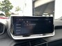 Peugeot 2008 1.2 Hybrid 145 PK Allure | Automaat Hybride | BOUWJAAR 2026 DEMO MET €6.000 VOORDEEL | 360 Graden Camera | Dode Hoek Detectie | Parkeersensoren V+A | Hoge Zitpositie | Climate Control | Stoelverwarming | Navigatie via Telefoon | Dakrails | Cruise Control | Apple Carplay & Android Auto draadloos | LED Verlichting | 17" Lichtmetalen Velgen |