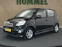 Daihatsu Sirion 2 1.3-16V Sport - ORIGINEEL NEDERLANDSE AUTO - AIRCO - LICHTMETALEN VELGEN 14 INCH - ELEKTRISCHE RAMEN VOOR + ACHTER - ELEKTRISCHE BUITENSPIEGELS