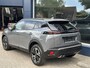 Peugeot 2008 1.2 Hybrid 145 PK Allure | Automaat Hybride | BOUWJAAR 2026 DEMO MET €6.000 VOORDEEL | 360 Graden Camera | Dode Hoek Detectie | Parkeersensoren V+A | Hoge Zitpositie | Climate Control | Stoelverwarming | Navigatie via Telefoon | Dakrails | Cruise Control | Apple Carplay & Android Auto draadloos | LED Verlichting | 17" Lichtmetalen Velgen |