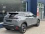 Peugeot 2008 1.2 Hybrid 145 PK Allure | Automaat Hybride | BOUWJAAR 2026 DEMO MET €6.000 VOORDEEL | 360 Graden Camera | Dode Hoek Detectie | Parkeersensoren V+A | Hoge Zitpositie | Climate Control | Stoelverwarming | Navigatie via Telefoon | Dakrails | Cruise Control | Apple Carplay & Android Auto draadloos | LED Verlichting | 17" Lichtmetalen Velgen |