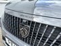 Peugeot 2008 1.2 Hybrid 145 PK Allure | Automaat Hybride | BOUWJAAR 2026 DEMO MET €6.000 VOORDEEL | 360 Graden Camera | Dode Hoek Detectie | Parkeersensoren V+A | Hoge Zitpositie | Climate Control | Stoelverwarming | Navigatie via Telefoon | Dakrails | Cruise Control | Apple Carplay & Android Auto draadloos | LED Verlichting | 17" Lichtmetalen Velgen |