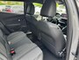 Peugeot 2008 1.2 Hybrid 145 PK Allure | Automaat Hybride | BOUWJAAR 2026 DEMO MET €6.000 VOORDEEL | 360 Graden Camera | Dode Hoek Detectie | Parkeersensoren V+A | Hoge Zitpositie | Climate Control | Stoelverwarming | Navigatie via Telefoon | Dakrails | Cruise Control | Apple Carplay & Android Auto draadloos | LED Verlichting | 17" Lichtmetalen Velgen |