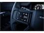 Land Rover Defender 110 P300e 110 X-Dynamic HSE ** HUD ** Trekhaak ** Panodak ** Koelbox Elektrisch rijbereik tot 55km (WLTP)