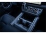 Land Rover Defender 110 P300e 110 X-Dynamic HSE ** HUD ** Trekhaak ** Panodak ** Koelbox Elektrisch rijbereik tot 55km (WLTP)