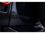 Land Rover Defender 110 P300e 110 X-Dynamic HSE ** HUD ** Trekhaak ** Panodak ** Koelbox Elektrisch rijbereik tot 55km (WLTP)