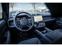 Land Rover Defender 110 P300e 110 X-Dynamic HSE ** HUD ** Trekhaak ** Panodak ** Koelbox Elektrisch rijbereik tot 55km (WLTP)