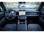 Land Rover Defender 110 P300e 110 X-Dynamic HSE ** HUD ** Trekhaak ** Panodak ** Koelbox Elektrisch rijbereik tot 55km (WLTP)