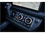 Land Rover Defender 110 P300e 110 X-Dynamic HSE ** HUD ** Trekhaak ** Panodak ** Koelbox Elektrisch rijbereik tot 55km (WLTP)