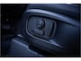 Land Rover Defender 110 P300e 110 X-Dynamic HSE ** HUD ** Trekhaak ** Panodak ** Koelbox Elektrisch rijbereik tot 55km (WLTP)