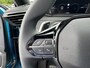Peugeot 2008 1.2 Hybrid 145 PK Allure | Automaat Hybride | BOUWJAAR 2026 DEMO MET €6.000 VOORDEEL | 360 Graden Camera | Dode Hoek Detectie | Parkeersensoren V+A | Hoge Zitpositie | Climate Control | Stoelverwarming | Navigatie via Telefoon | Dakrails | Cruise Control | Apple Carplay & Android Auto draadloos | LED Verlichting | 17" Lichtmetalen Velgen |