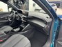 Peugeot 2008 1.2 Hybrid 145 PK Allure | Automaat Hybride | BOUWJAAR 2026 DEMO MET €6.000 VOORDEEL | 360 Graden Camera | Dode Hoek Detectie | Parkeersensoren V+A | Hoge Zitpositie | Climate Control | Stoelverwarming | Navigatie via Telefoon | Dakrails | Cruise Control | Apple Carplay & Android Auto draadloos | LED Verlichting | 17" Lichtmetalen Velgen |