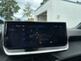 Peugeot 2008 1.2 Hybrid 145 PK Allure | Automaat Hybride | BOUWJAAR 2026 DEMO MET €6.000 VOORDEEL | 360 Graden Camera | Dode Hoek Detectie | Parkeersensoren V+A | Hoge Zitpositie | Climate Control | Stoelverwarming | Navigatie via Telefoon | Dakrails | Cruise Control | Apple Carplay & Android Auto draadloos | LED Verlichting | 17" Lichtmetalen Velgen |