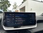 Peugeot 2008 1.2 Hybrid 145 PK Allure | Automaat Hybride | BOUWJAAR 2026 DEMO MET €6.000 VOORDEEL | 360 Graden Camera | Dode Hoek Detectie | Parkeersensoren V+A | Hoge Zitpositie | Climate Control | Stoelverwarming | Navigatie via Telefoon | Dakrails | Cruise Control | Apple Carplay & Android Auto draadloos | LED Verlichting | 17" Lichtmetalen Velgen |