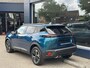 Peugeot 2008 1.2 Hybrid 145 PK Allure | Automaat Hybride | BOUWJAAR 2026 DEMO MET €6.000 VOORDEEL | 360 Graden Camera | Dode Hoek Detectie | Parkeersensoren V+A | Hoge Zitpositie | Climate Control | Stoelverwarming | Navigatie via Telefoon | Dakrails | Cruise Control | Apple Carplay & Android Auto draadloos | LED Verlichting | 17" Lichtmetalen Velgen |