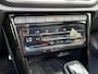 Volkswagen T-Roc 1.5 TSI R-Line Business+ | 3x R Line | Virtual | Pano | Camera | Keyless |