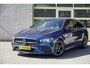Mercedes-Benz CLA Shooting Brake 180 Automaat! AMG Business Solution BJ2020 Lmv 18" | Led V+A | Pdc | Sideskirts | Elek. achterklep | Achteruitrijcamera | Navi | Virtual cockpit | Climate control | Cruise control | Sportstoelen | Sportstuur | Verwarmde voorstoelen | Zwarte hemel