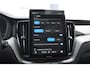 Volvo XC60 T8 455PK Automaat hybrid AWD Ultra Black Edition Luchtvering/ Semi-elektrisch inklapbare trekhaak/ Stoelverwarming voor en achter/ Stuurverwarming/ Harman Kardon Audio/
