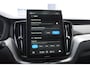 Volvo XC60 T8 455PK Automaat hybrid AWD Ultra Black Edition Luchtvering/ Semi-elektrisch inklapbare trekhaak/ Stoelverwarming voor en achter/ Stuurverwarming/ Harman Kardon Audio/