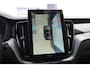 Volvo XC60 T8 455PK Automaat hybrid AWD Ultra Black Edition Luchtvering/ Semi-elektrisch inklapbare trekhaak/ Stoelverwarming voor en achter/ Stuurverwarming/ Harman Kardon Audio/