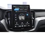 Volvo XC60 T8 455PK Automaat hybrid AWD Ultra Black Edition Luchtvering/ Semi-elektrisch inklapbare trekhaak/ Stoelverwarming voor en achter/ Stuurverwarming/ Harman Kardon Audio/