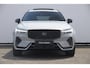Volvo XC60 T8 455PK Automaat hybrid AWD Ultra Black Edition Luchtvering/ Semi-elektrisch inklapbare trekhaak/ Stoelverwarming voor en achter/ Stuurverwarming/ Harman Kardon Audio/