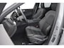 Volvo XC60 T8 455PK Automaat hybrid AWD Ultra Black Edition Luchtvering/ Semi-elektrisch inklapbare trekhaak/ Stoelverwarming voor en achter/ Stuurverwarming/ Harman Kardon Audio/