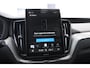 Volvo XC60 T8 455PK Automaat hybrid AWD Ultra Black Edition Luchtvering/ Semi-elektrisch inklapbare trekhaak/ Stoelverwarming voor en achter/ Stuurverwarming/ Harman Kardon Audio/