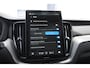 Volvo XC60 T8 455PK Automaat hybrid AWD Ultra Black Edition Luchtvering/ Semi-elektrisch inklapbare trekhaak/ Stoelverwarming voor en achter/ Stuurverwarming/ Harman Kardon Audio/