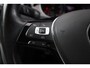 Volkswagen Golf 1.2 TSI Highline NL auto 1e eigenaar nieuw door ons geleverd en onderhouden camera navigatie pdc voor en achter 17" LMV mf stuurwiel bluetooth etc.