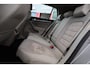 Volkswagen Golf 1.2 TSI Highline NL auto 1e eigenaar nieuw door ons geleverd en onderhouden camera navigatie pdc voor en achter 17" LMV mf stuurwiel bluetooth etc.