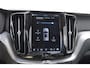 Volvo XC60 T6 350PK Automaat AWD Plus Bright / Panoramadak / Climate control / Parkeersensoren met camera / Elektrische stoelen / elektrische achterklep / Lederen bekleding / Apple carplay / Allseason banden