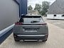 Peugeot 2008 1.2 Hybrid 145 PK GT | Automaat Hybride | BOUWJAAR 2026 DEMO MET €7.000 VOORDEEL | 360 Graden Camera | Dode Hoek Detectie | Parkeersensoren V+A | Full LED Verlichting | Zwart Dak | Hoge Zitpositie | Climate Control | Navigatie | Dakrails | Adaptieve Cruise Control | Apple Carplay & Android Auto draadloos | 18" Lichtmetalen Velgen |