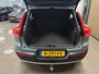 Volvo XC40 2.0 T4 Momentum Pro * Trekhaak / Harman/Kardon / NL auto / Dealer onderhouden *