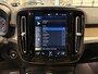 Volvo XC40 2.0 T4 Momentum Pro * Trekhaak / Harman/Kardon / NL auto / Dealer onderhouden *